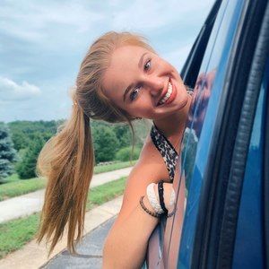 Meet your Posher, Anna